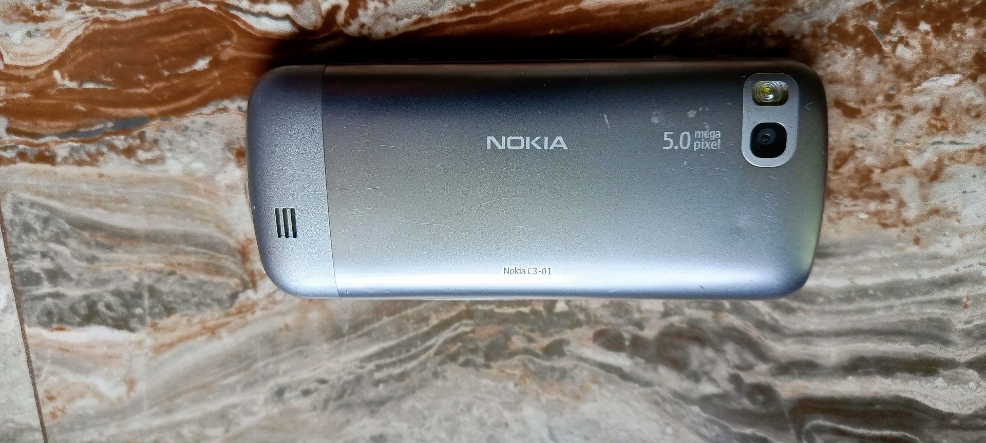 Продам телефон Nokia c3