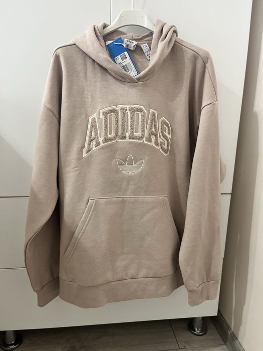 Hanorac Adidas nou cu eticheta
