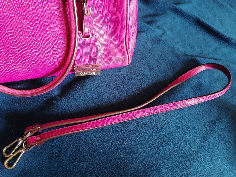 Чанта Calvin Klein фуксия