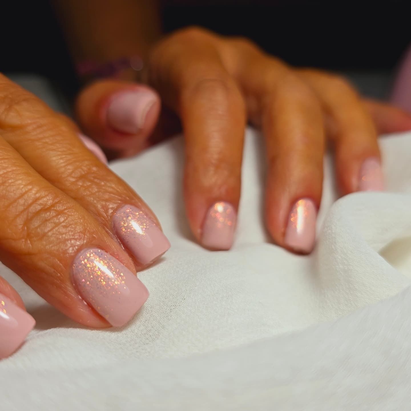 Unghii semi sau polygel