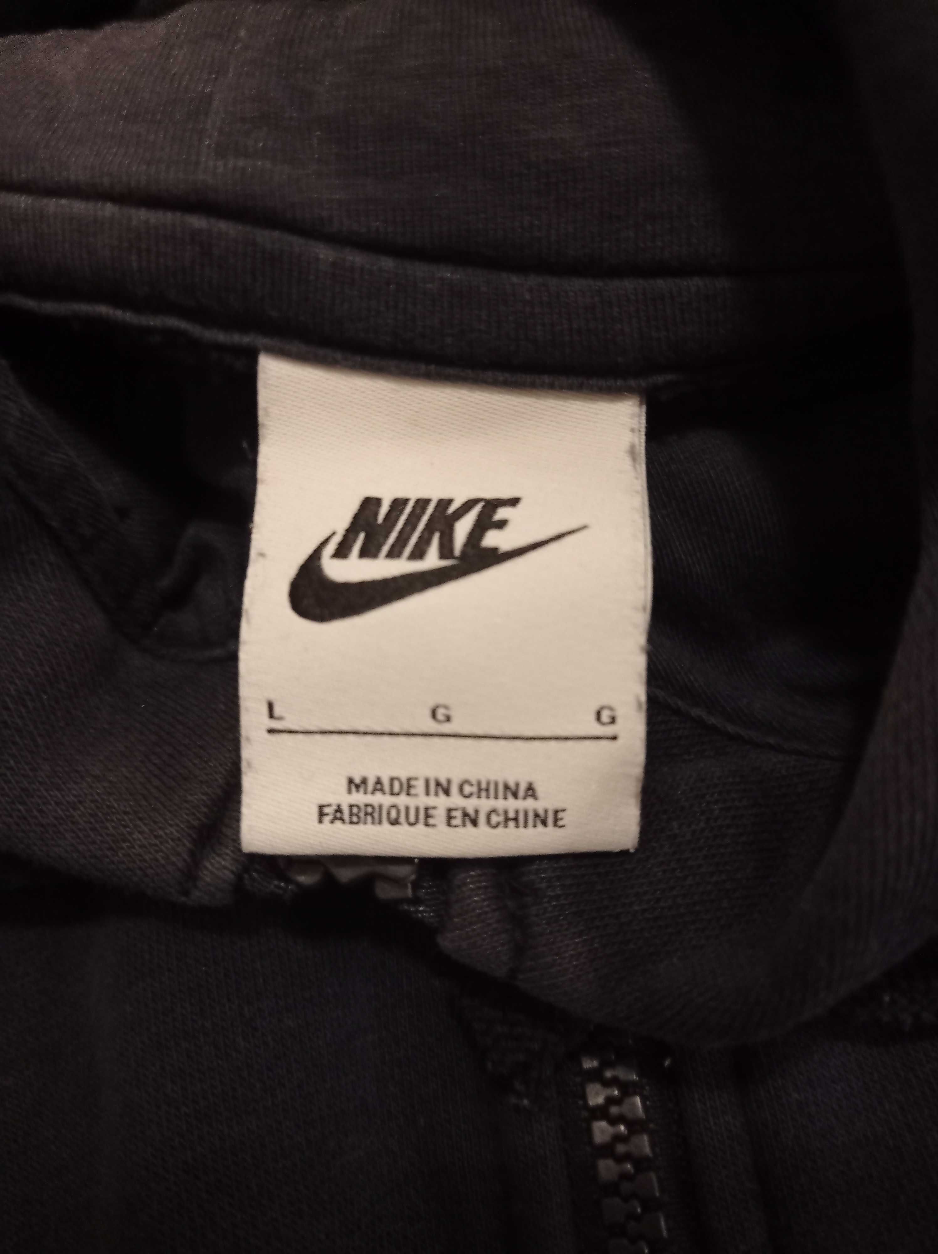 Суичър Nike черен