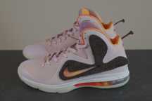 Нови! Nike LeBron 9 'Regal Pink' - 44,5 номер Оригинални!