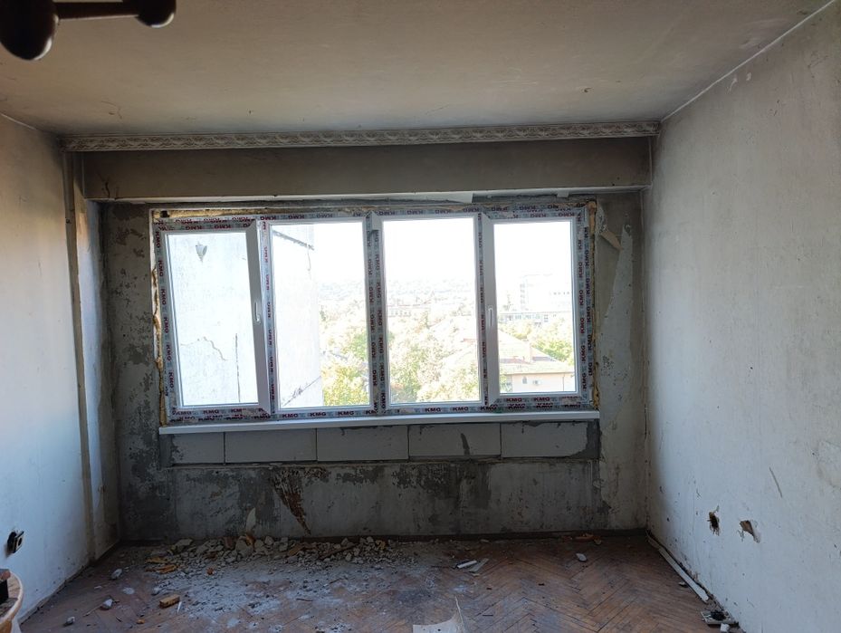 Продава се Двустаен апартамент в Димитровград - 65 кв.м за 639 €/кв.м - Снимка #1