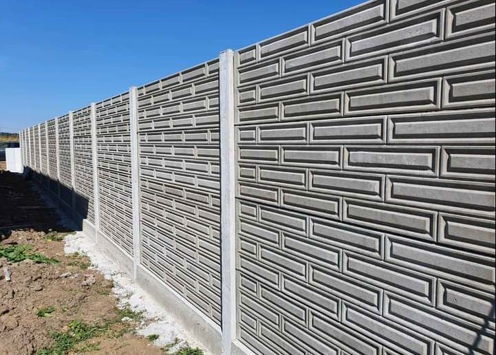Gard din placi de beton