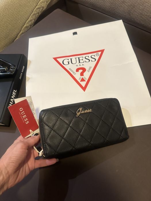 Нови модели аксесоари/часовници Armani