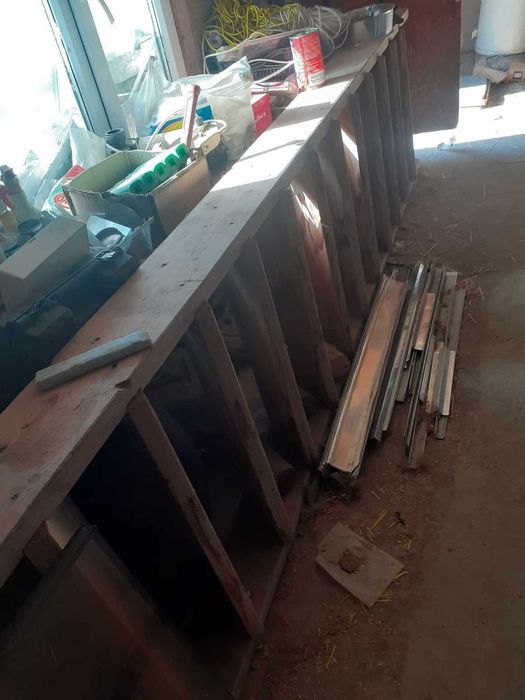 Vand butoaie de dud si diverse obiecte