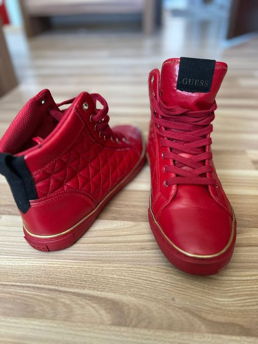 Adidasi piele GUESS marimea 43.