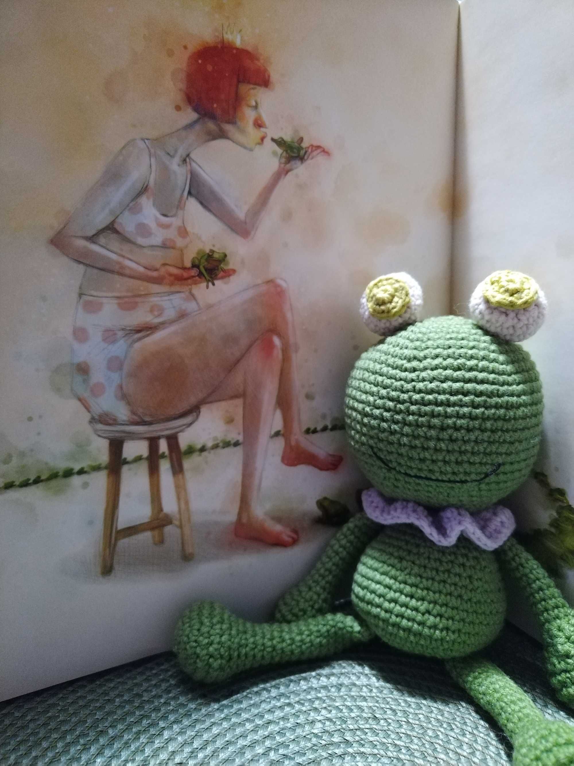 Ръчно плетена жабка