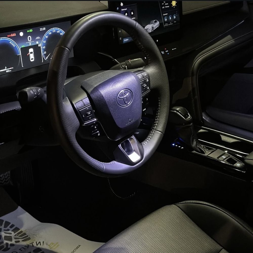 Toyota Camry Hybrid