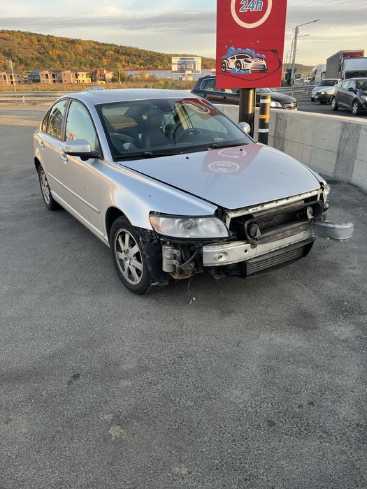 Vand volvo s40 avariat