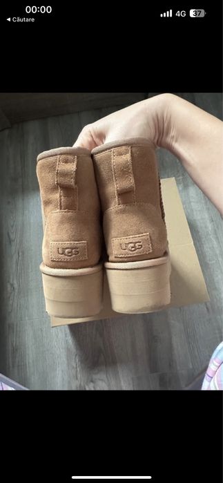 UGG mini platform 38