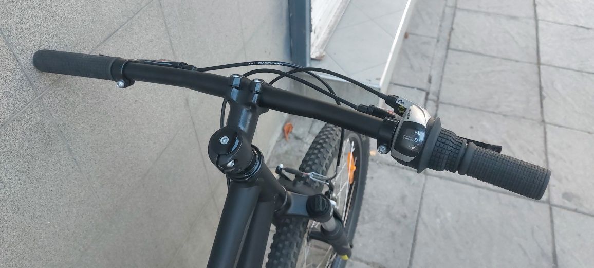 Продавам алуминиев велосипед Specialized 24 цола