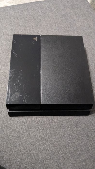 PS4 500GB 1 controller