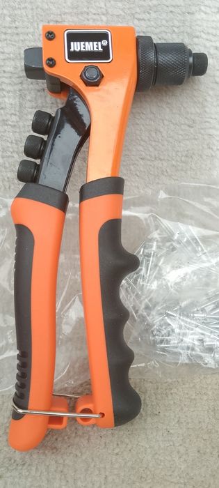 Щипцы автомобильные.