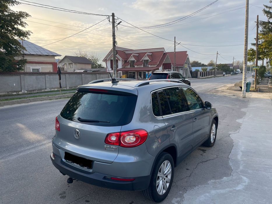 VW Tiguan 4x4 Automat panoramic/navi-import recent