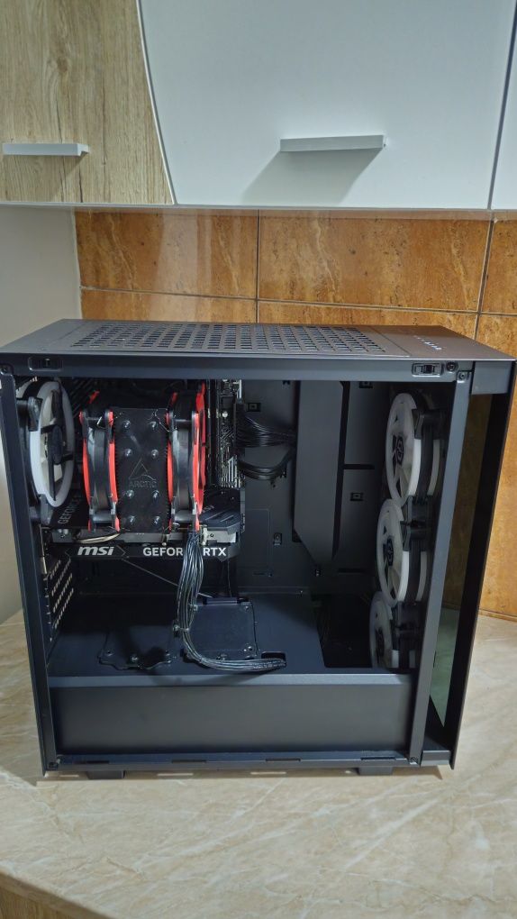 Vand PC de gaming  - nu accept schimburi