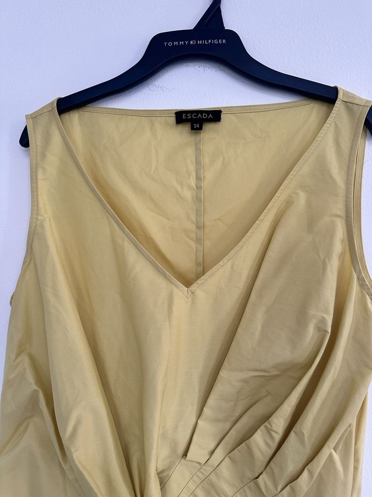 Маркова блуза Escada + подарък пола Max Mara Weekend