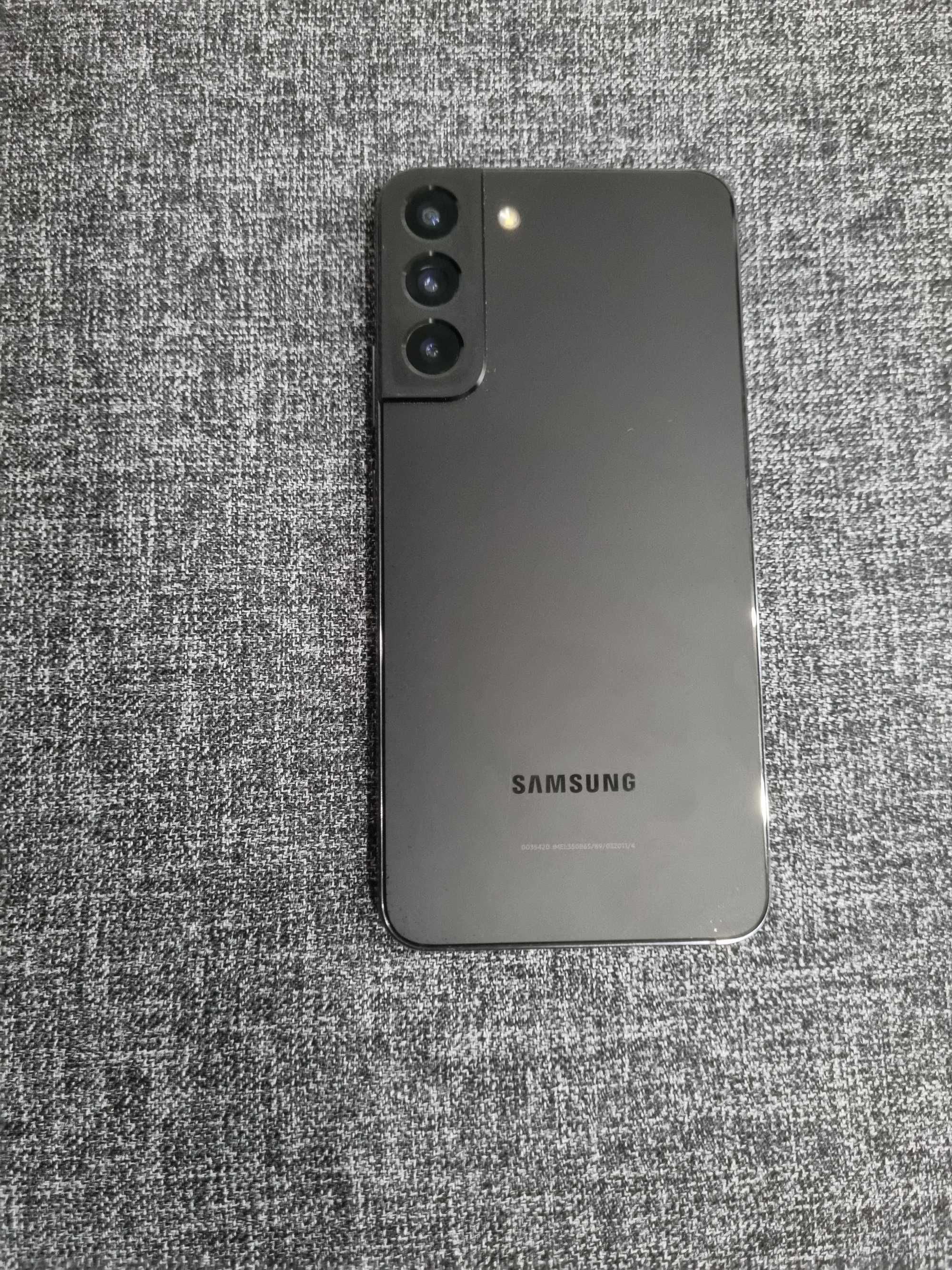 Samsung s22+ holati ideal