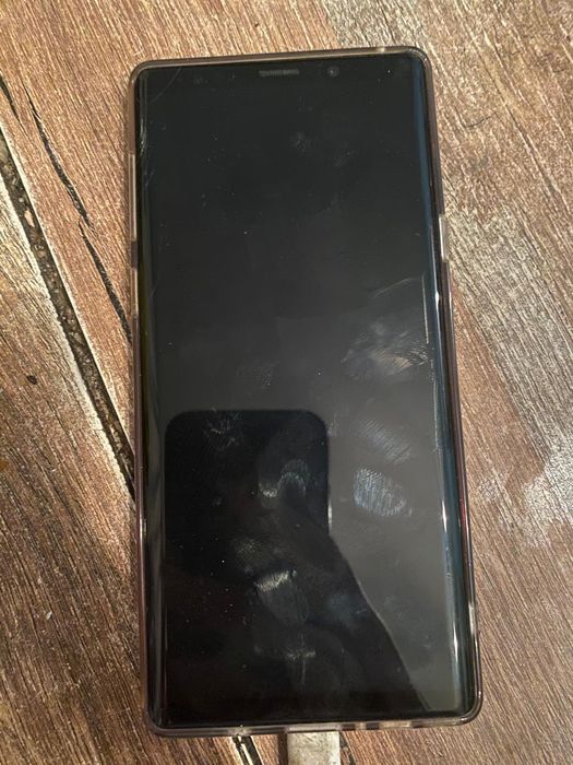 Продаю Samsung Note 9