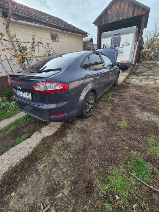 Vând/ Schimb ford mondeo mk4 2011 motor 1.6 d  115 cp