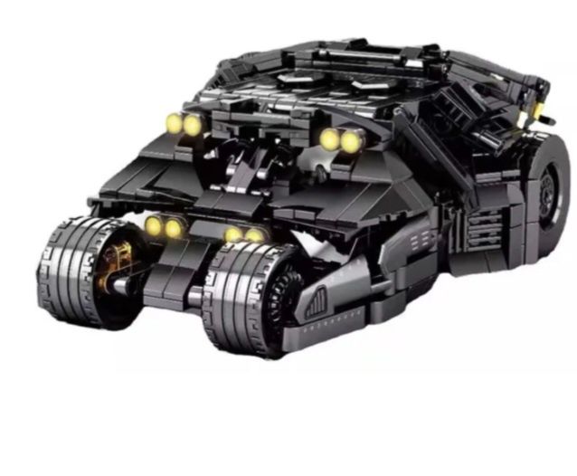 Technic "Бэтмобиль" (The Batman Batmobile), артикул 8504.