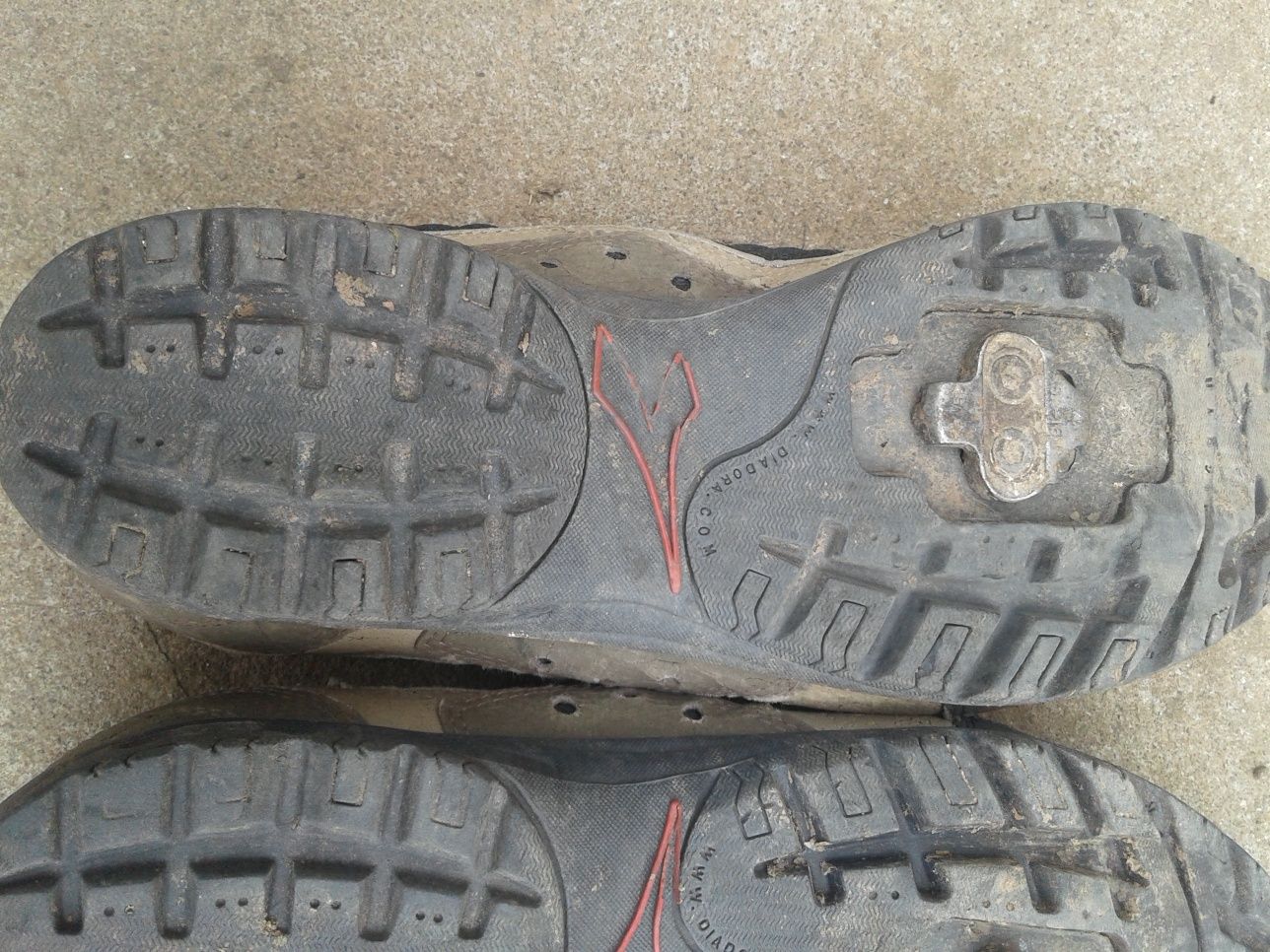 Încălțăminte Diadora de escaladă,,de urcat pe munte,preț 50 lei!