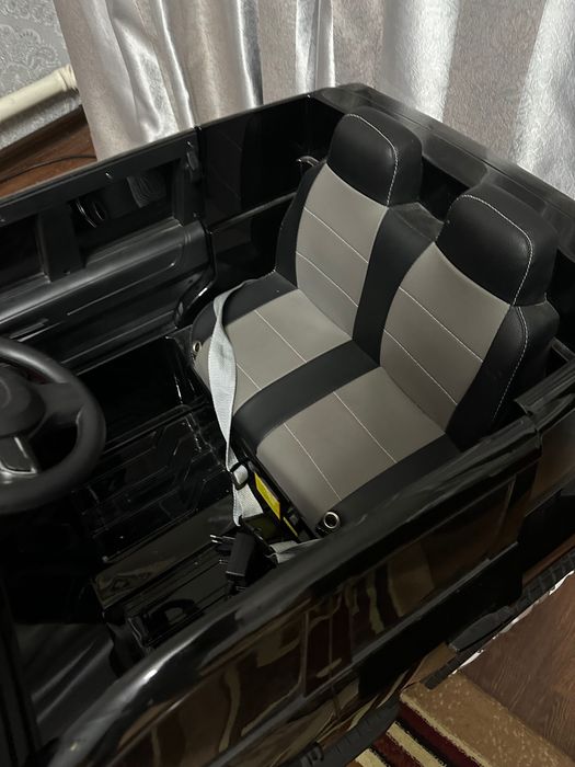 Электромобиль Lexus для детей