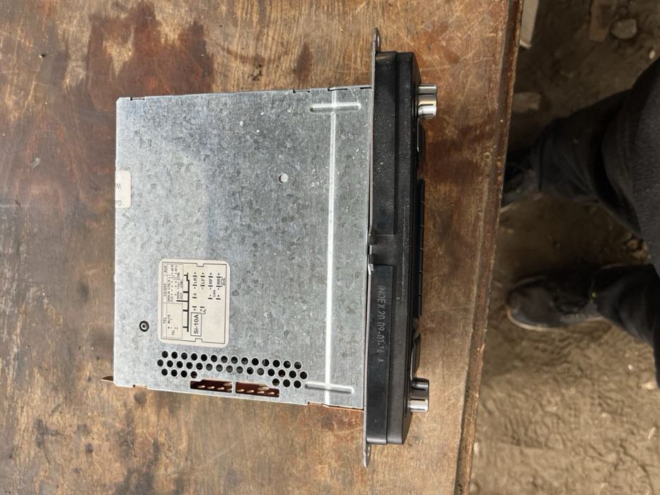 Оригинално CD радио плеър VW Golf 6 Passat T2 tiguan 1k0035156 Mp3