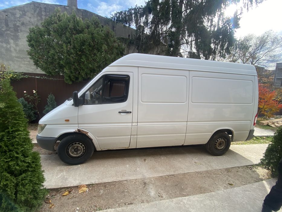 Vand mercedes sprinter 3 locuri