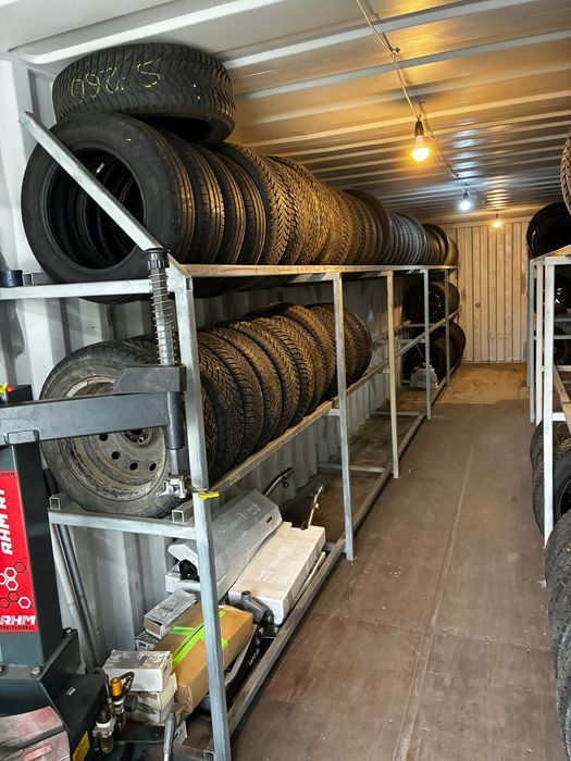 Container maritim transformat in statie de vulcanizare