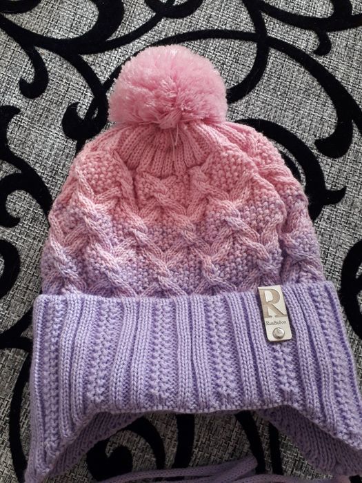 Продам шапку осень-весна