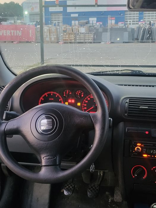 SEAT LEON 1.6 benzina 2002