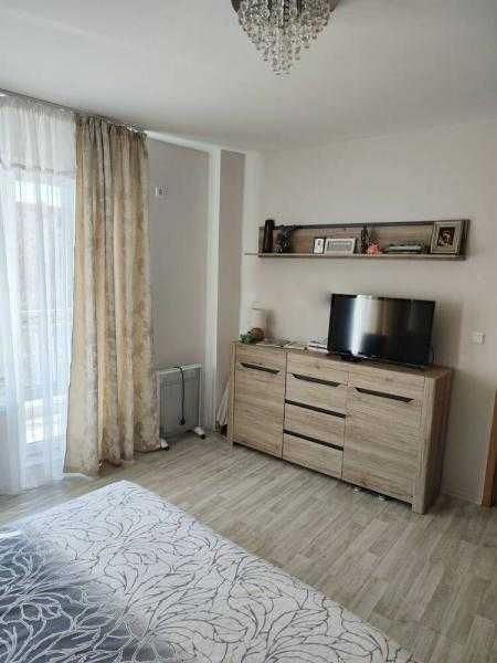 Дава се под наем Двустаен апартамент в Бургас, Славейков - 88 кв.м за 408 € - Снимка #4