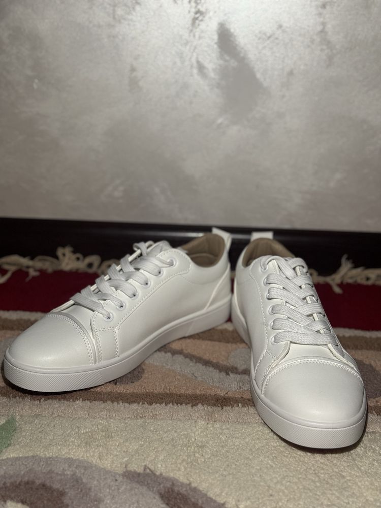 cristian louboutin белый 41 ~ 42 размер