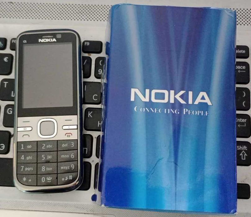 Vand Nokia c5 in star foarte buna, ca NOU