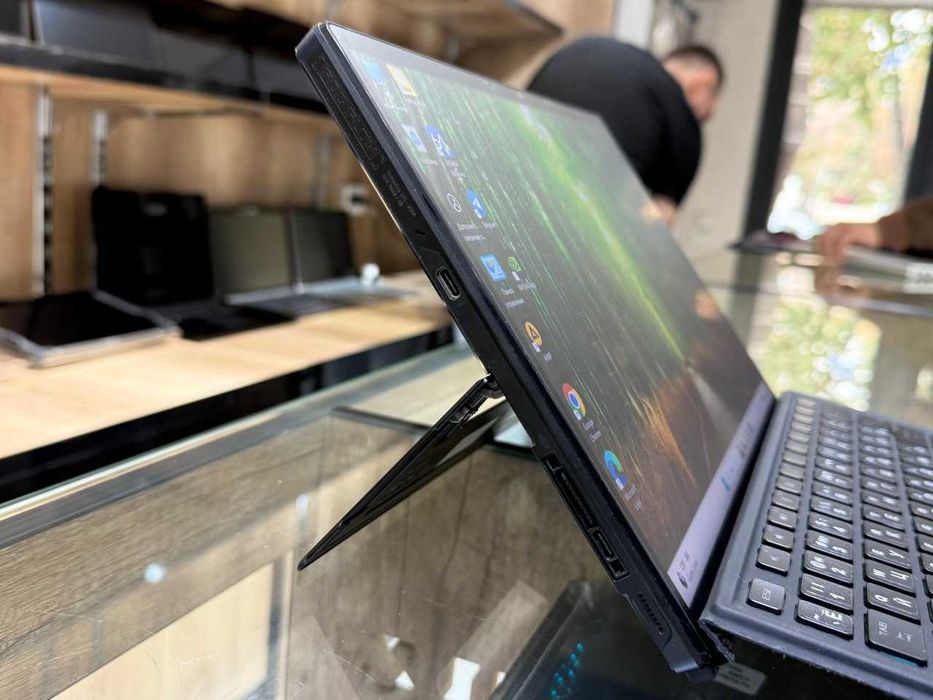 ASUS ROG Flow GZ301ZE Core i9 12900H AMD Radeon RX 6850M XT, GDDR6 12G