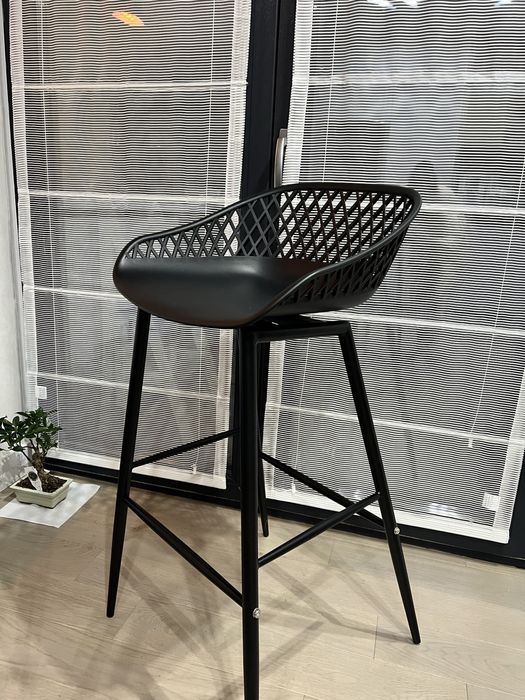 4 Scaune de pub , bar negre aspect de plasa, noi