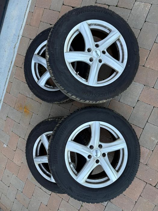 Roti aliaj 17inch Nissan Xtrail 225/60/17 DOT4022 Iarna