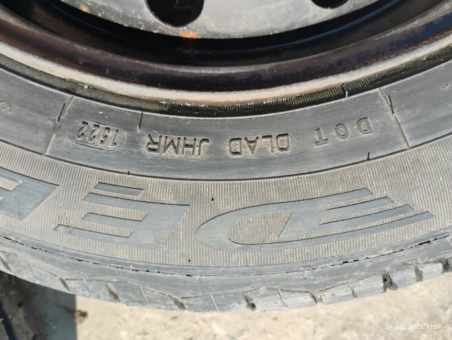 Anvelope vara 185/65/15. Jante Logan