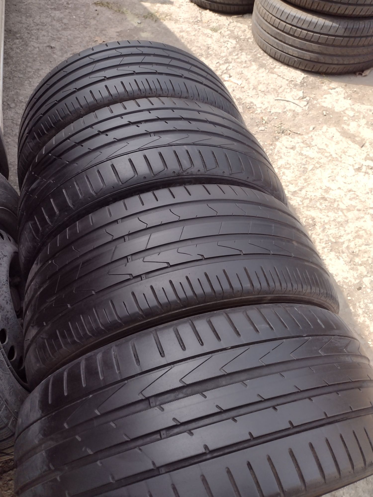 Перфектни 4бр.225/45/17 Hankook VP3 dot4320