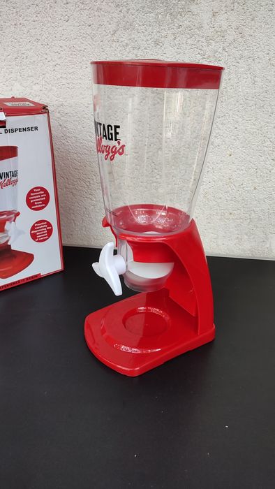 dispenser dozator dozare cereale fulgi de porumb mic dejun kelloggs