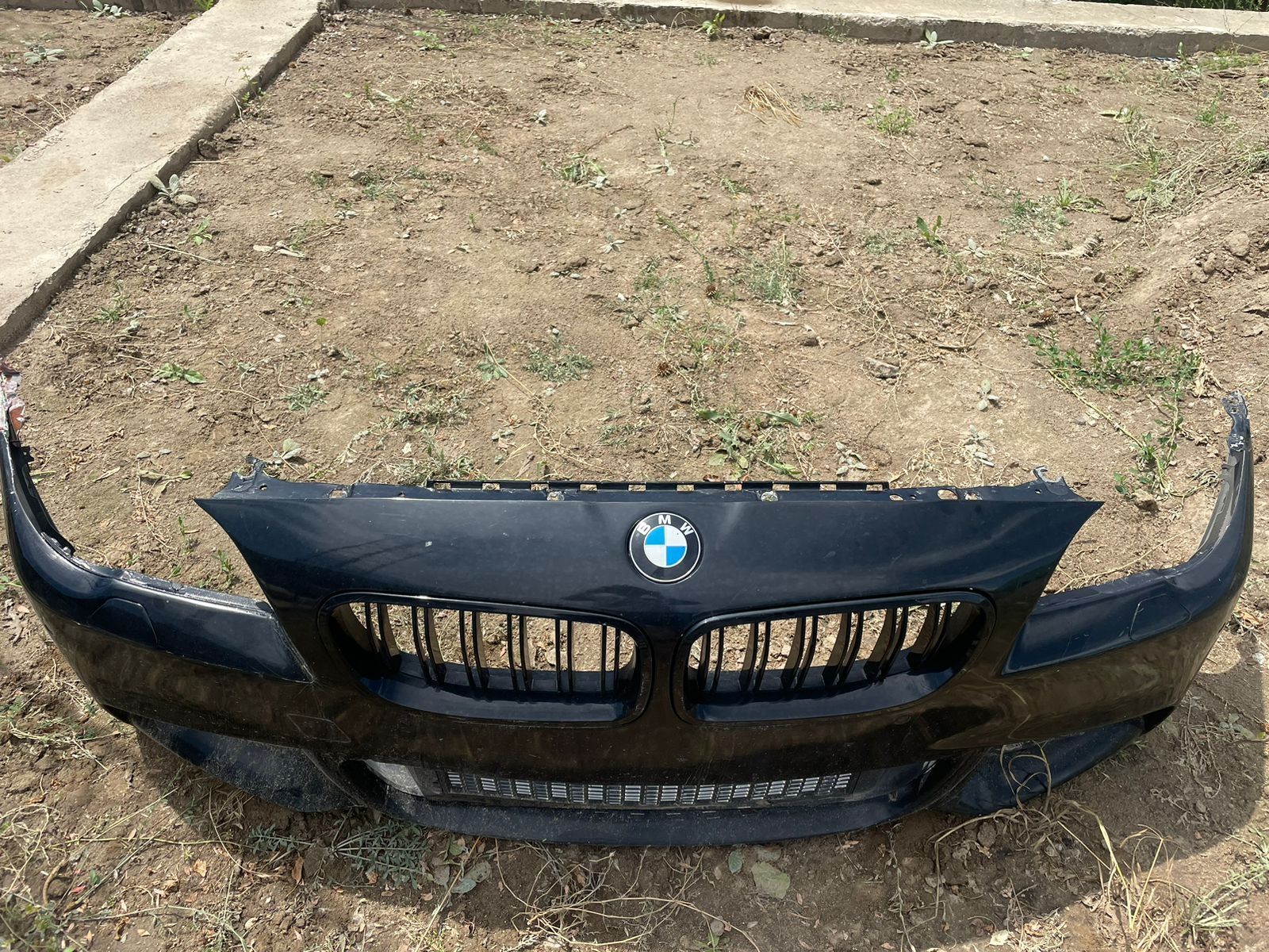 Бампер на БМВ F 10