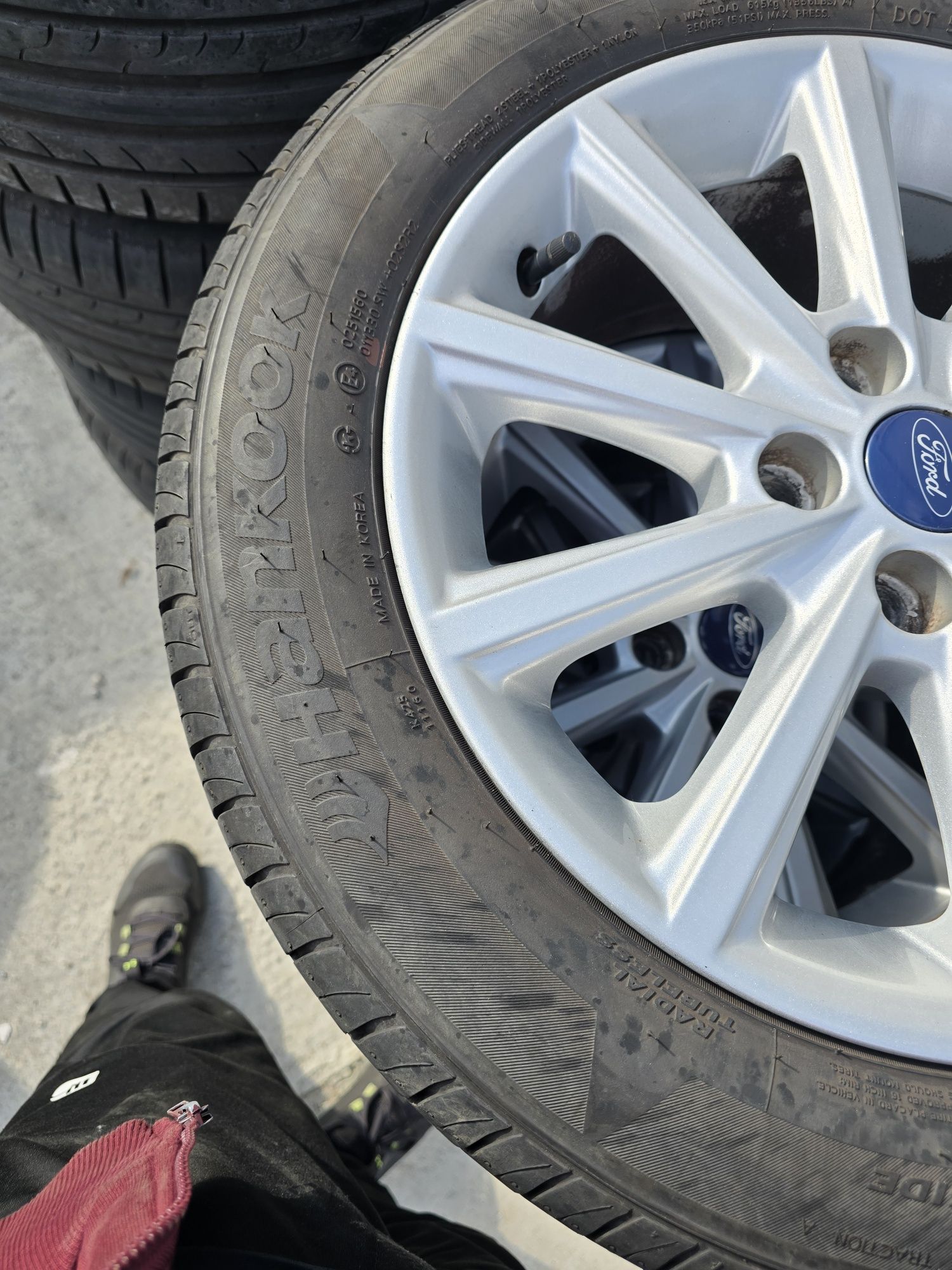 4 Броя 205/55/16 Hankook 2x6mm 2x5,5mm