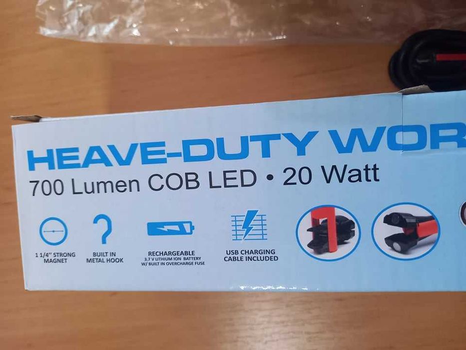 Мощна работна лампа с акумулаторна батерия, въртяща 20W / 700 Лумена