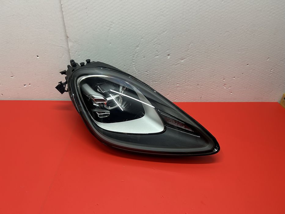 Far faruri Porsche Cayenne 9Y0 full led 2019-2023