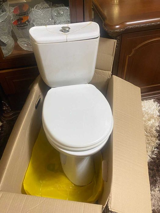 Рабочий Унитаз без крышки