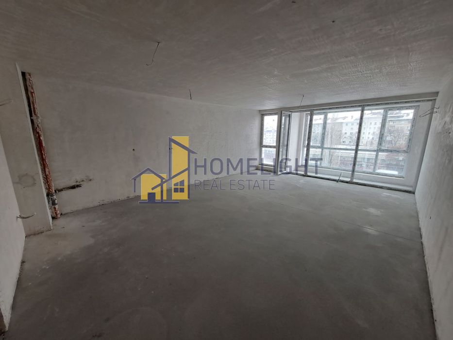 Продава се Тристаен апартамент в София, Център - 123 кв.м за 2277 €/кв.м - Снимка #1