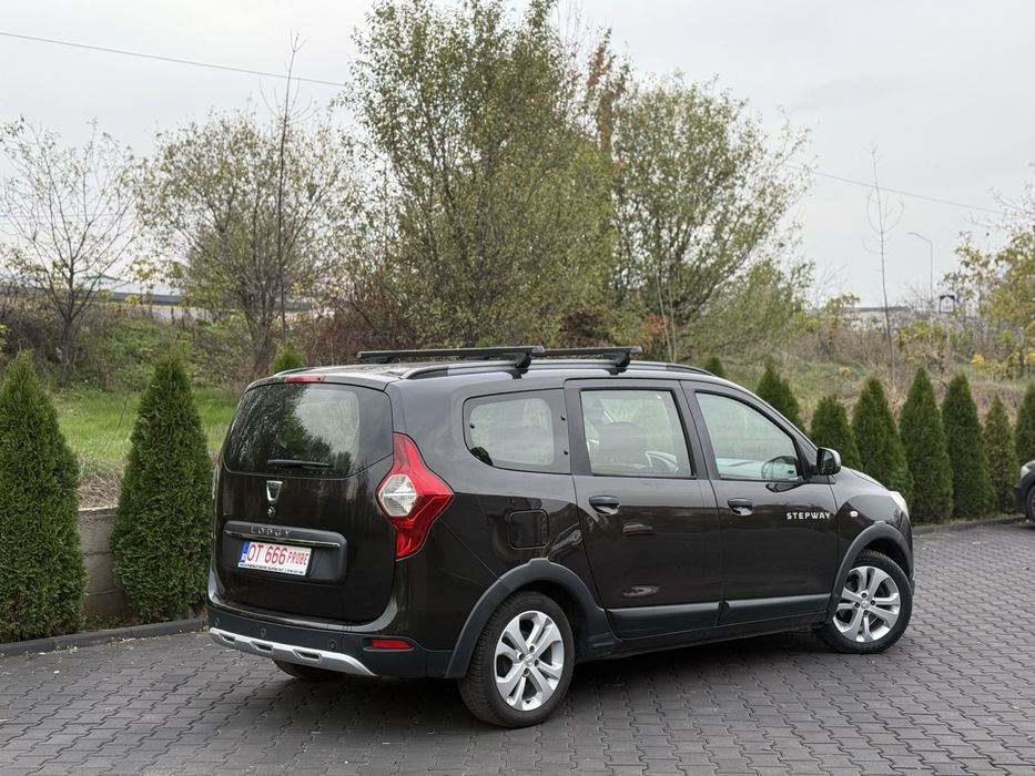 Dacia Lodgy Stepway 1.5dci 115cp E6 08/2020 192.000 km 7 locuri