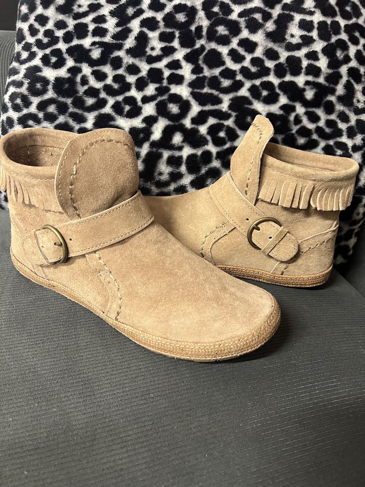 Дамски ботуши UGG нови оригинал