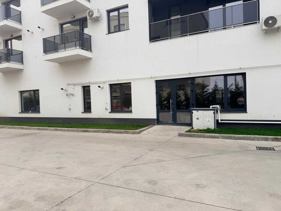 Spatiu Comercial De Vanzare